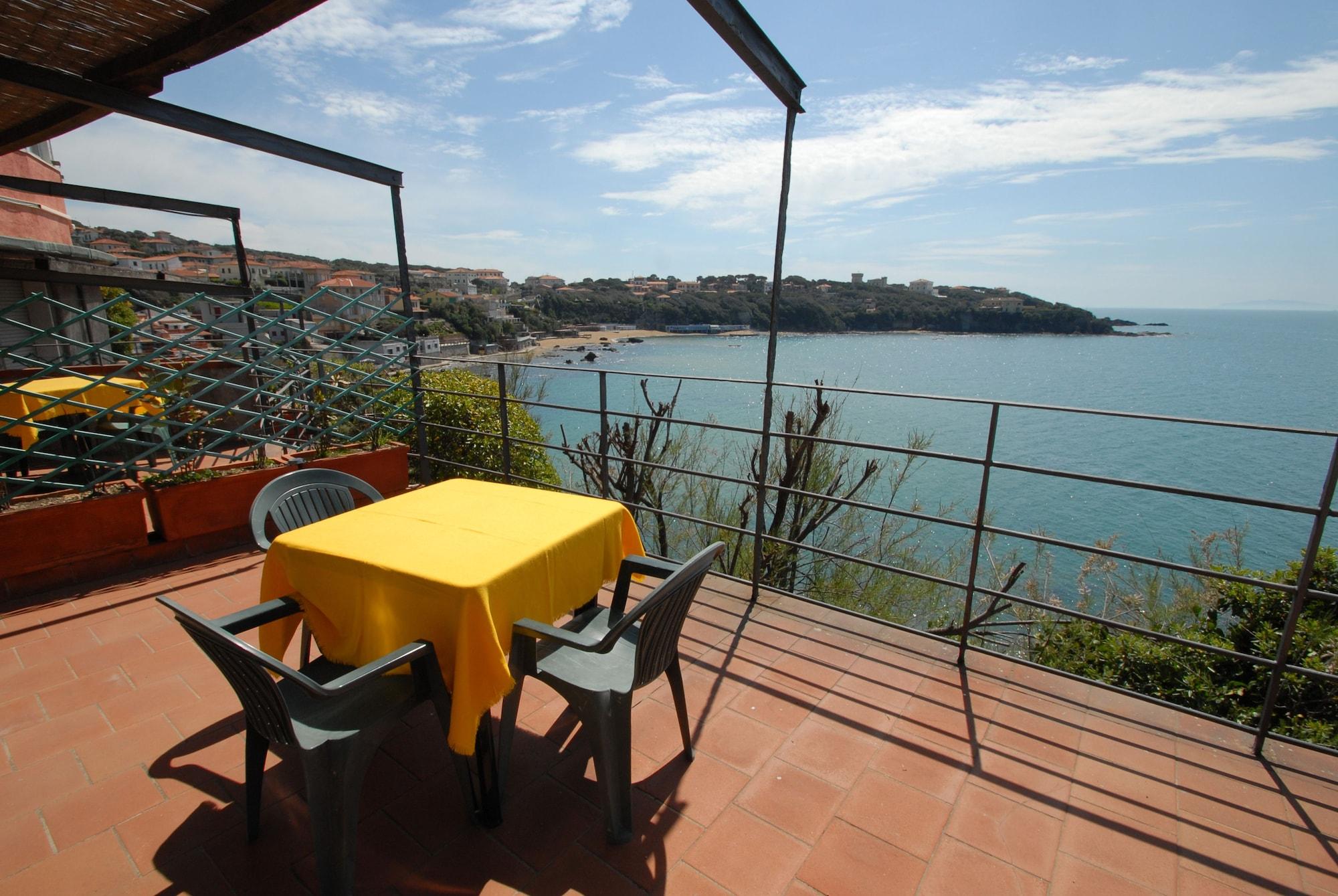 Hotel Baia Del Sorriso Castiglioncello Exterior photo